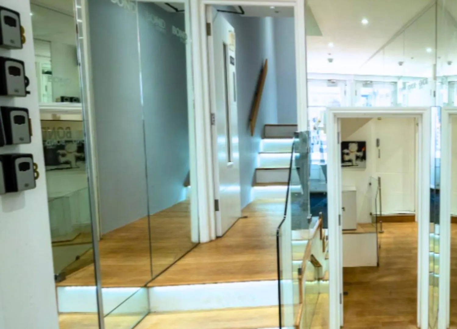 Apartment Brighton Coastal Bliss - 3 Bedroom Ap For Big Families And Group Up To 10