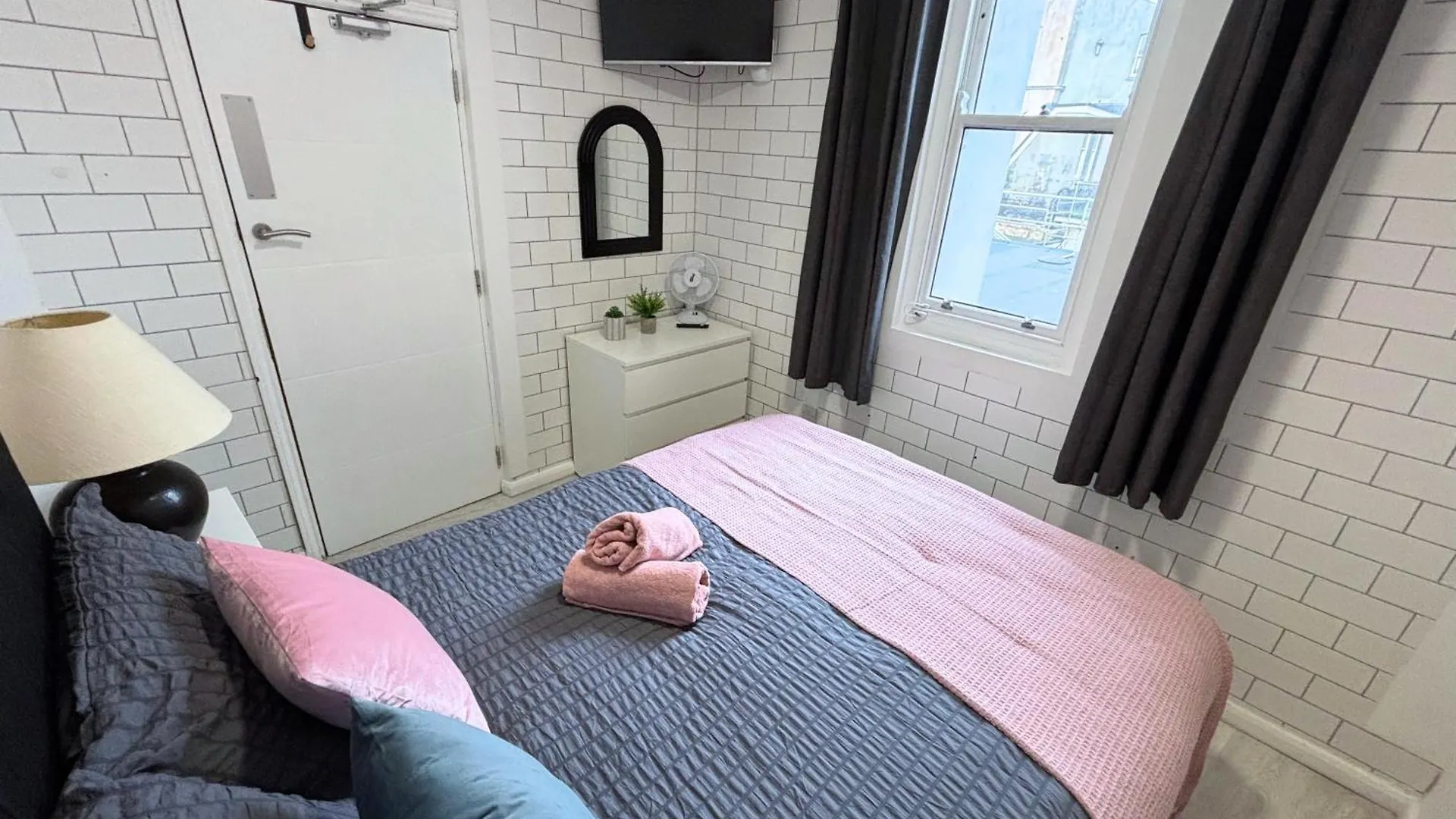 Brighton Coastal Bliss - 3 Bedroom Ap For Big Families And Group Up To 10 United Kingdom